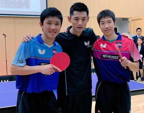 表现而闻名 表现而闻名